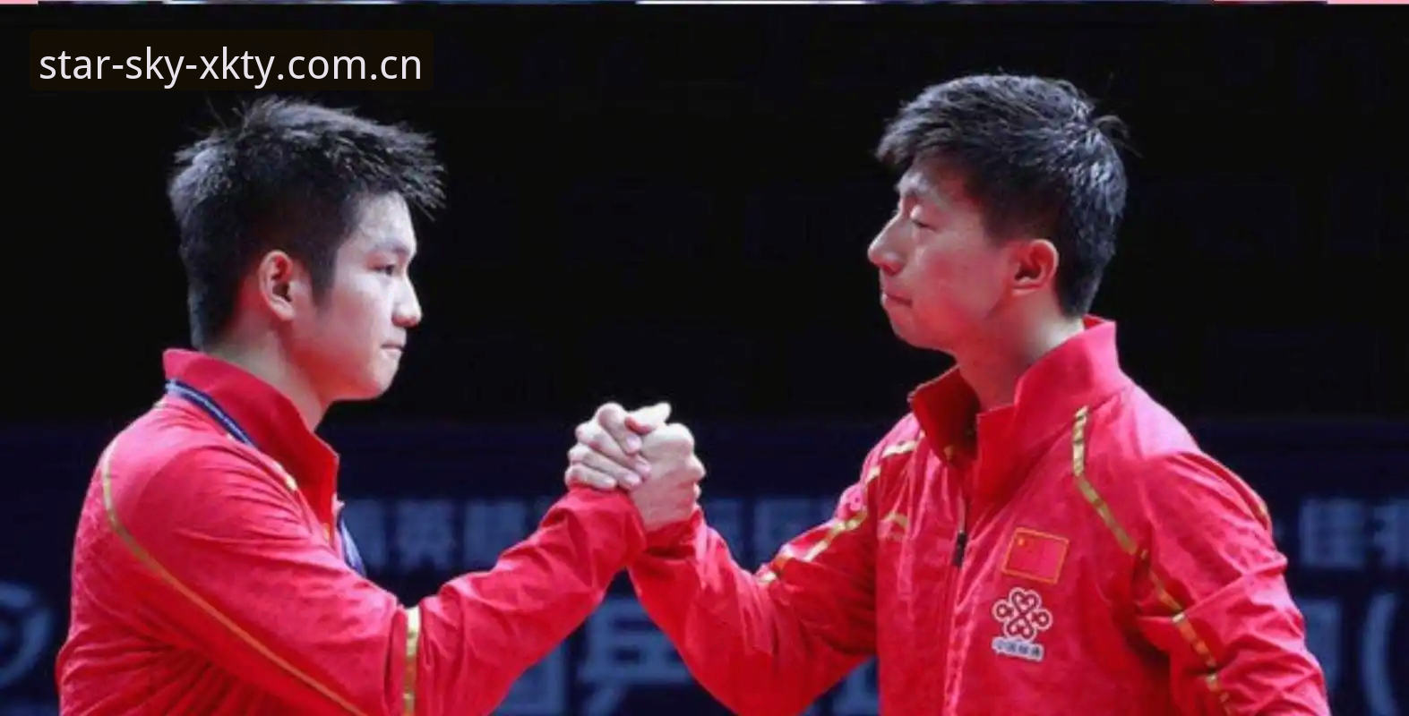 维拉3-0完胜弗赖堡夺冠深度分析：埃梅里第5座欧联杯背后的战术密码与历史性突破